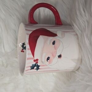 Sur la table mug Santa Claus Cup